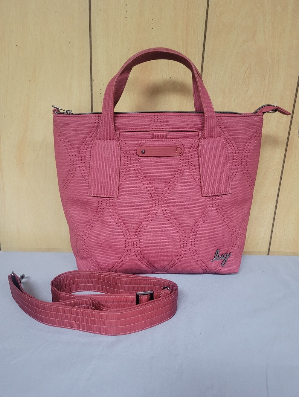 lug Alto Matte Luxe XL Convwrtable Tote